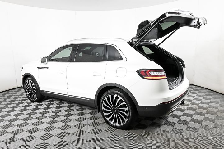 2023 Lincoln Nautilus Black Label 30