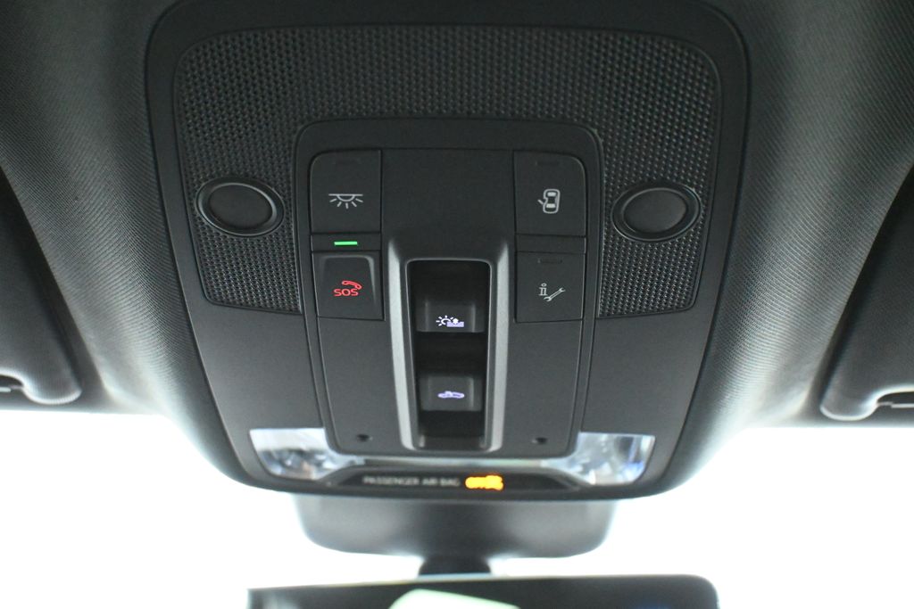 Thumbnail: 2025 Audi Q3 - 16