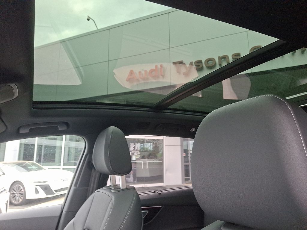 2025 Audi Q7  11
