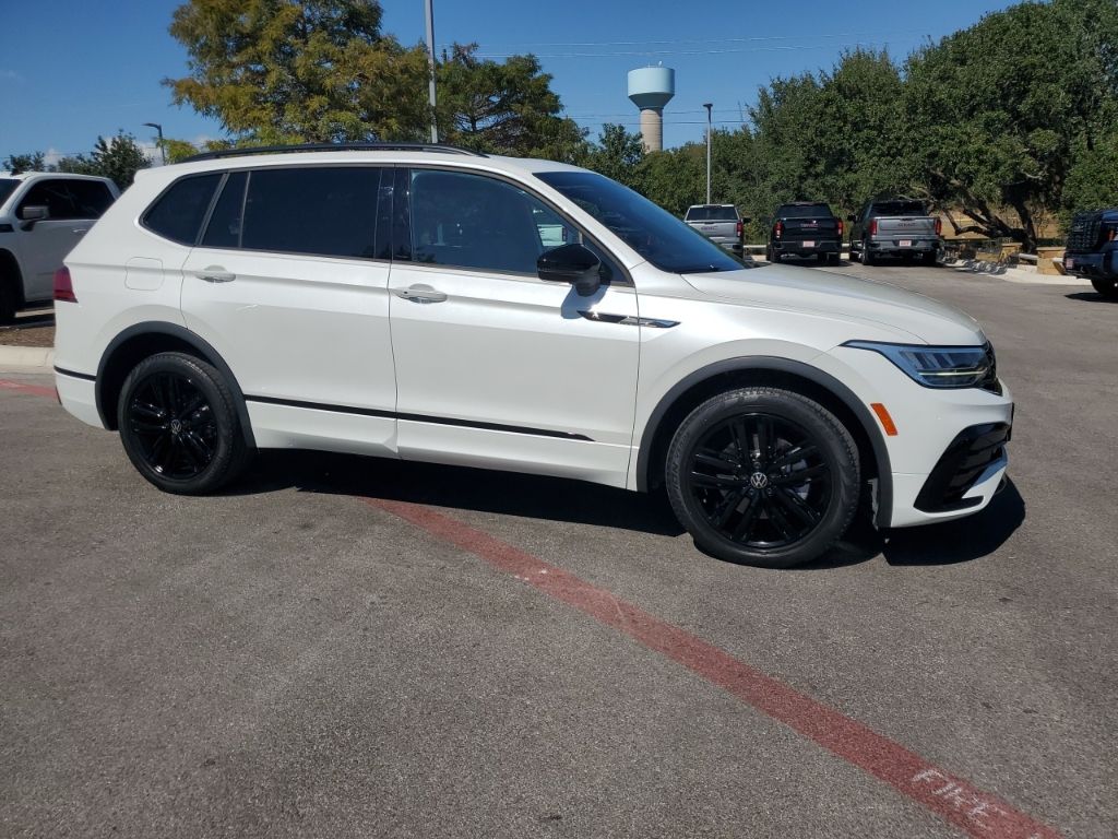 Used Car 2022 Volkswagen Tiguan  2.0t Se R-line Black For Sale Under $25,000 In Austin, Texas