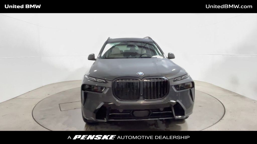 2025 BMW X7 xDrive40i 3