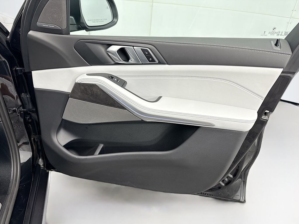 Thumbnail: 2026 BMW X5 - 24