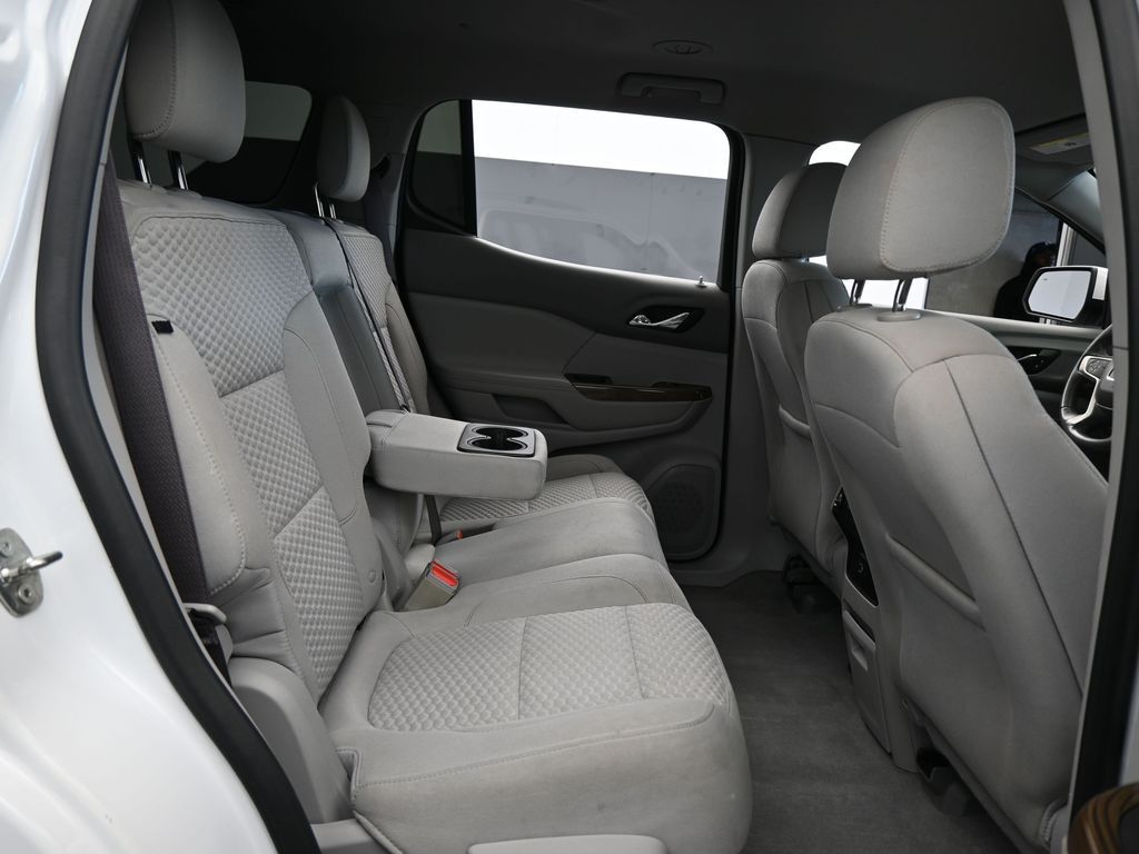 Used 2019 Summit White GMC SLE-2 image 45