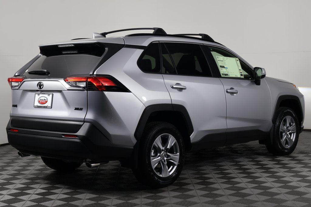 Thumbnail: 2025 Toyota RAV4 - 2