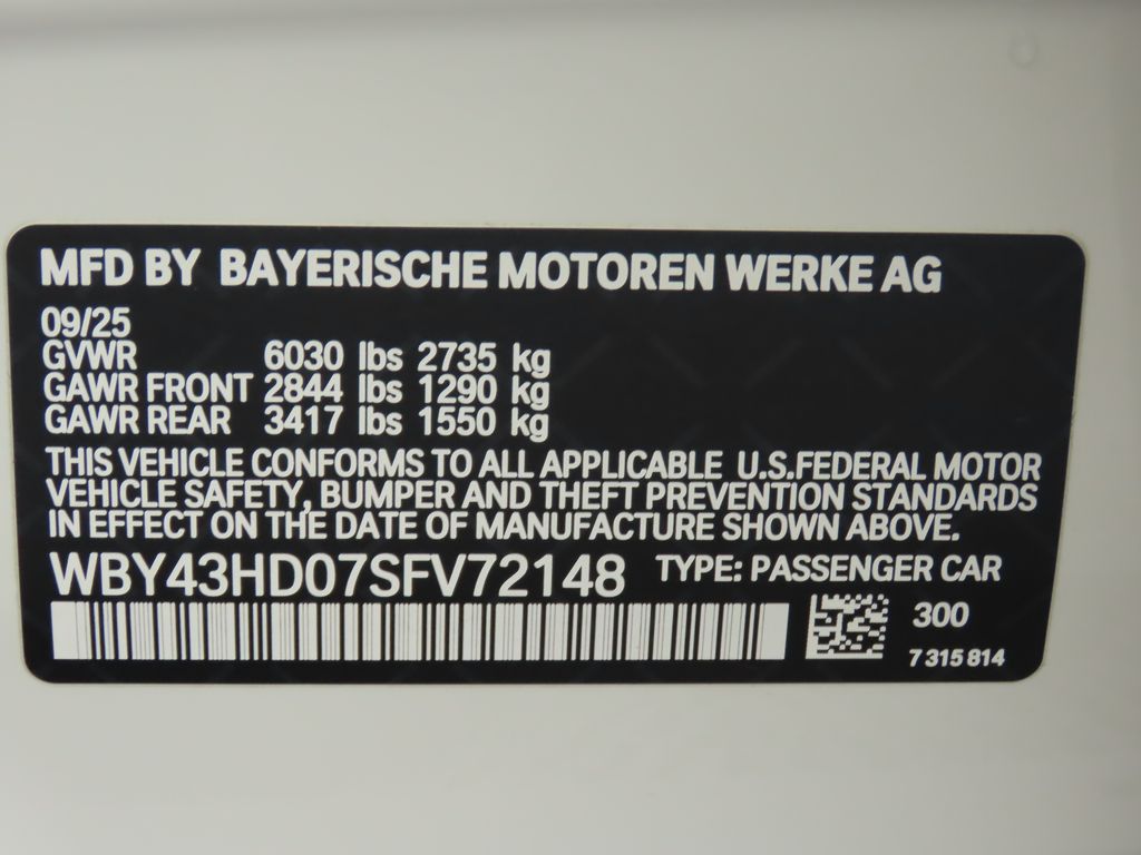 Thumbnail: 2025 BMW i4 - 32