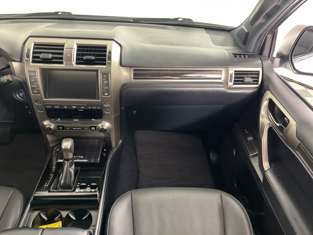 Thumbnail: 2020 Lexus GX - 15