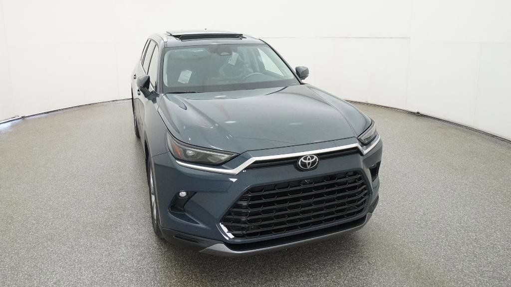 Thumbnail: 2025 Toyota Grand Highlander - 18