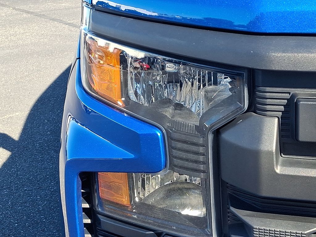 Thumbnail: 2022 Chevrolet Silverado 1500 - 9
