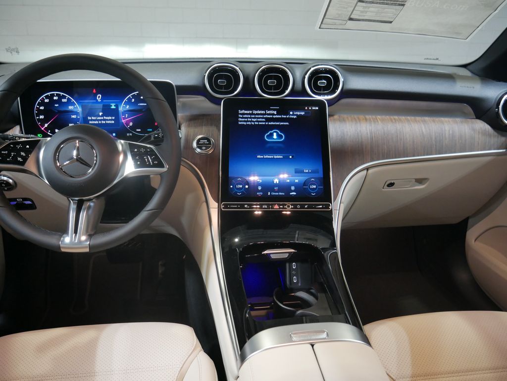 Thumbnail: 2026 Mercedes-Benz GLC - 30