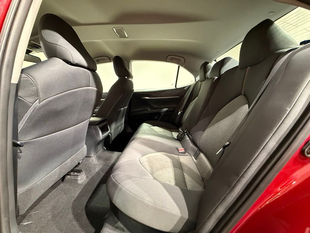 Thumbnail: 2019 Toyota Camry - 17