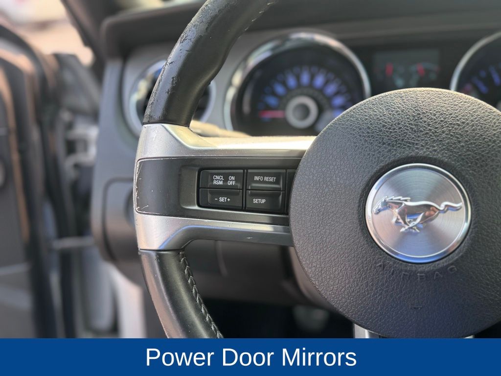 2014 Ford Mustang V6