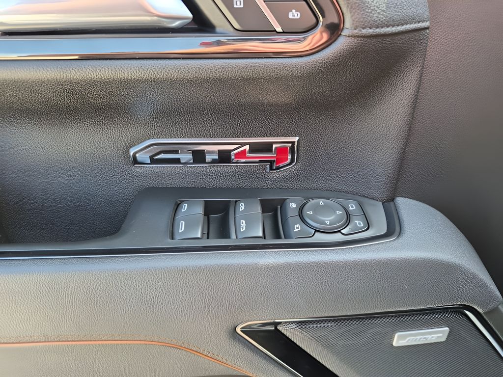 Used 2025 White GMC AT4 image 28