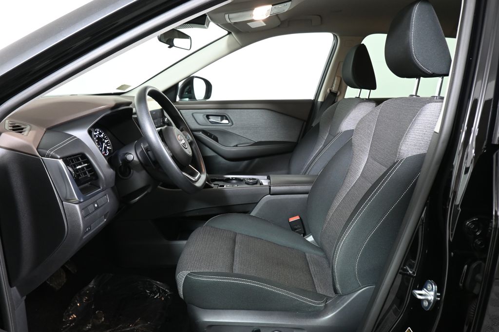 Thumbnail: 2022 Nissan Rogue - 3