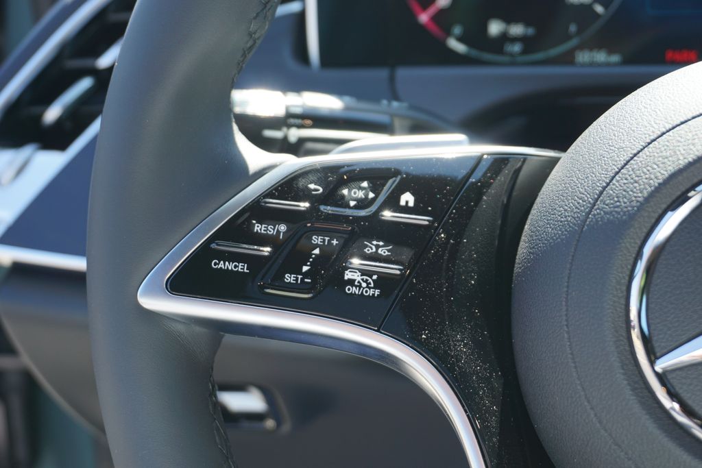 2025 Mercedes-Benz E-Class E 450 23