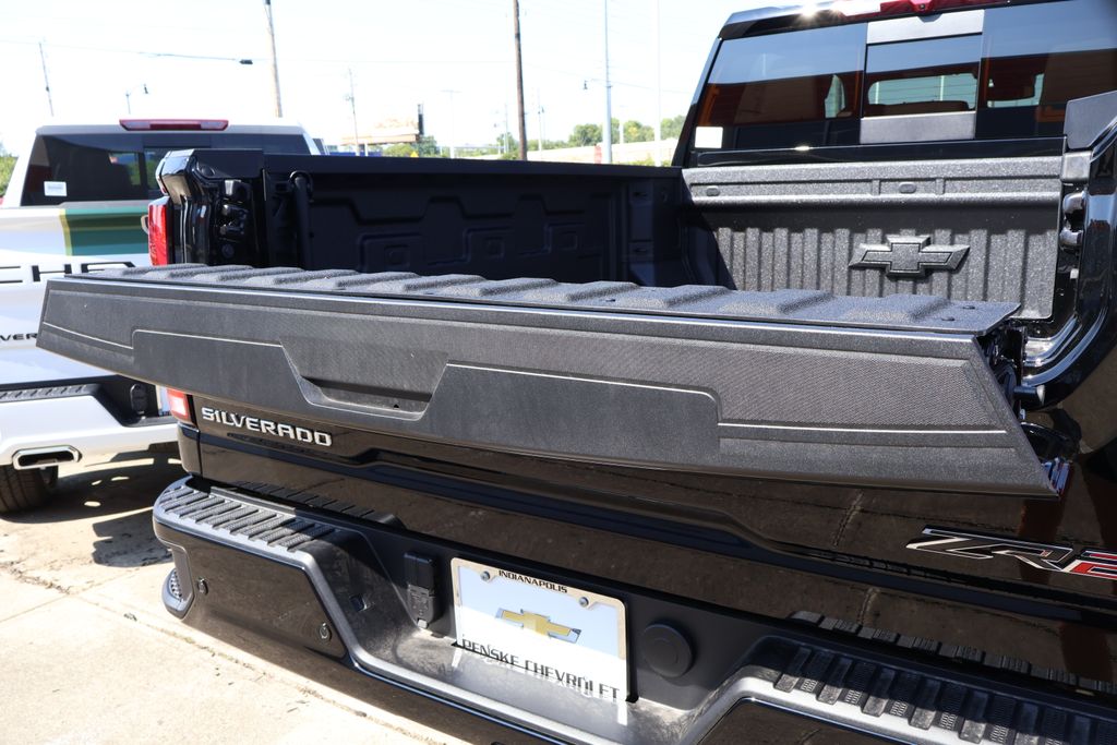 Thumbnail: 2025 Chevrolet Silverado 2500 - 11