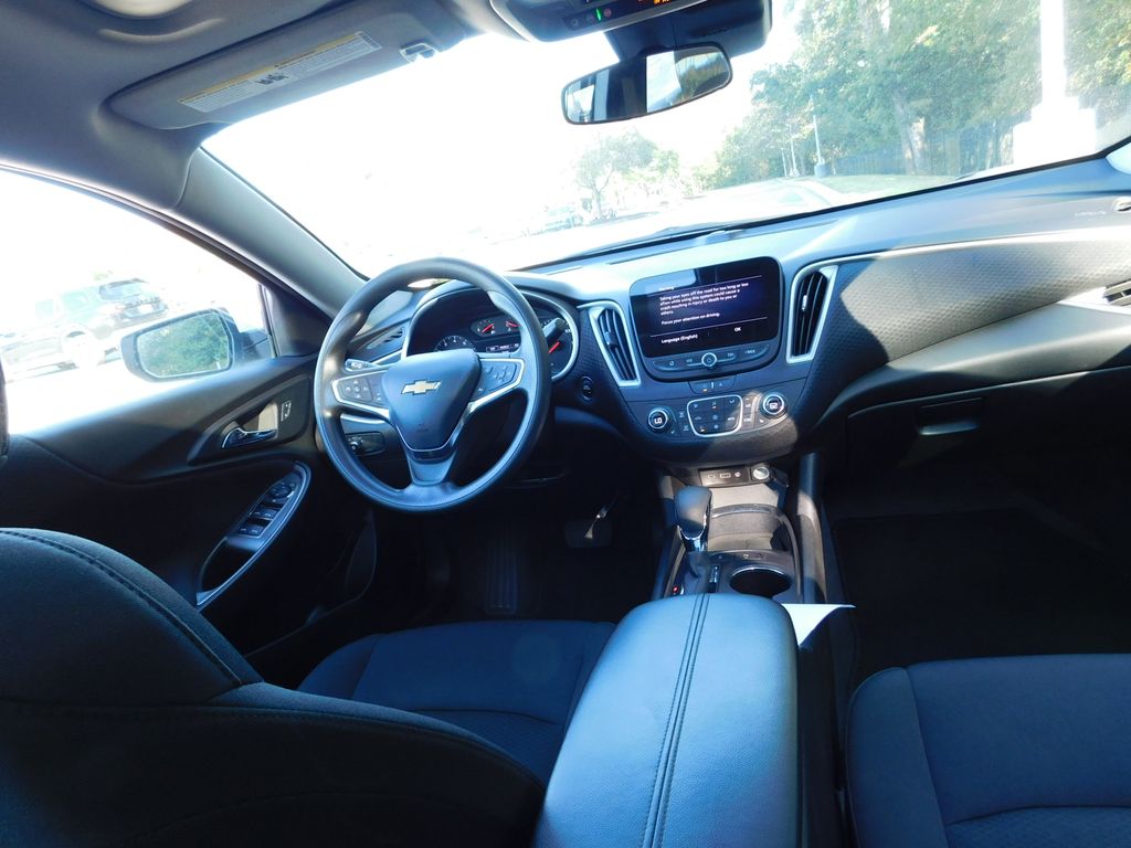 Thumbnail: 2024 Chevrolet Malibu - 7