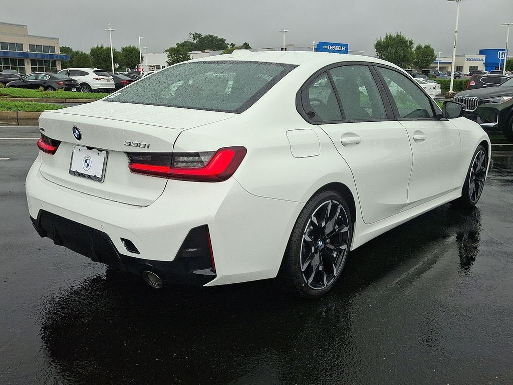 2025 BMW 3 Series 330i xDrive 4