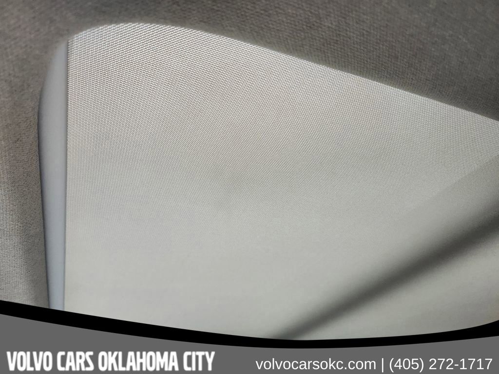 2026 Volvo XC40 Plus - Photo 25