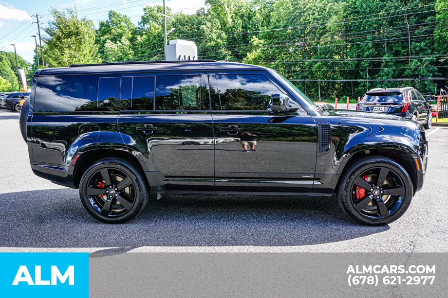 Used 2024 Black Land Rover X image 9