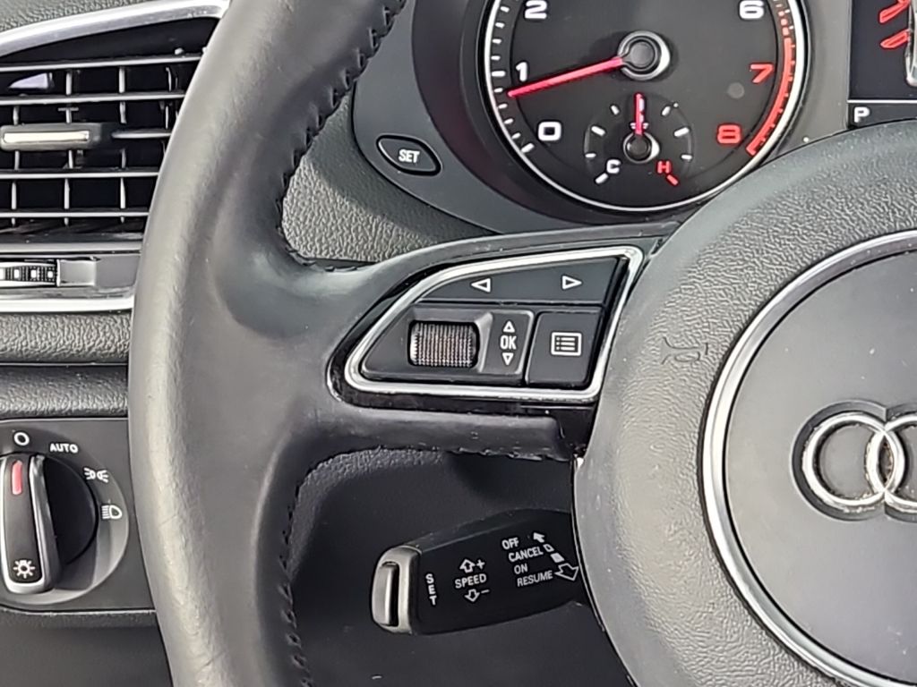 Thumbnail: 2016 Audi Q3 - 31