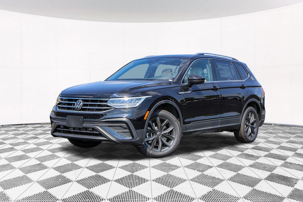 2024 Volkswagen Tiguan 2.0T SE 2