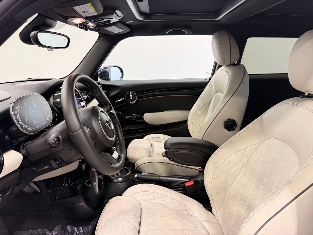 Thumbnail: 2023 MINI Cooper - 12