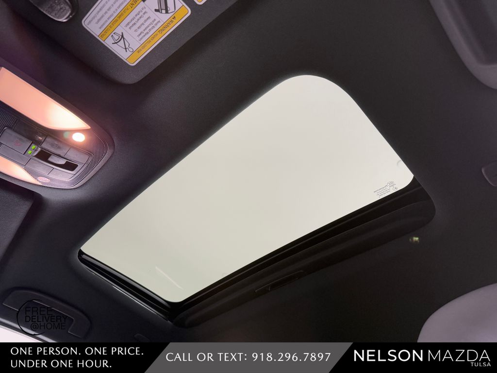 Used 2022 Black INFINITI LUXE image 31