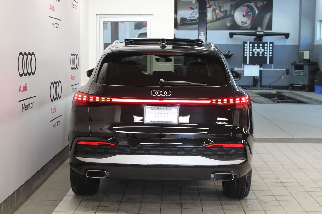 Thumbnail: 2025 Audi Q5 - 5