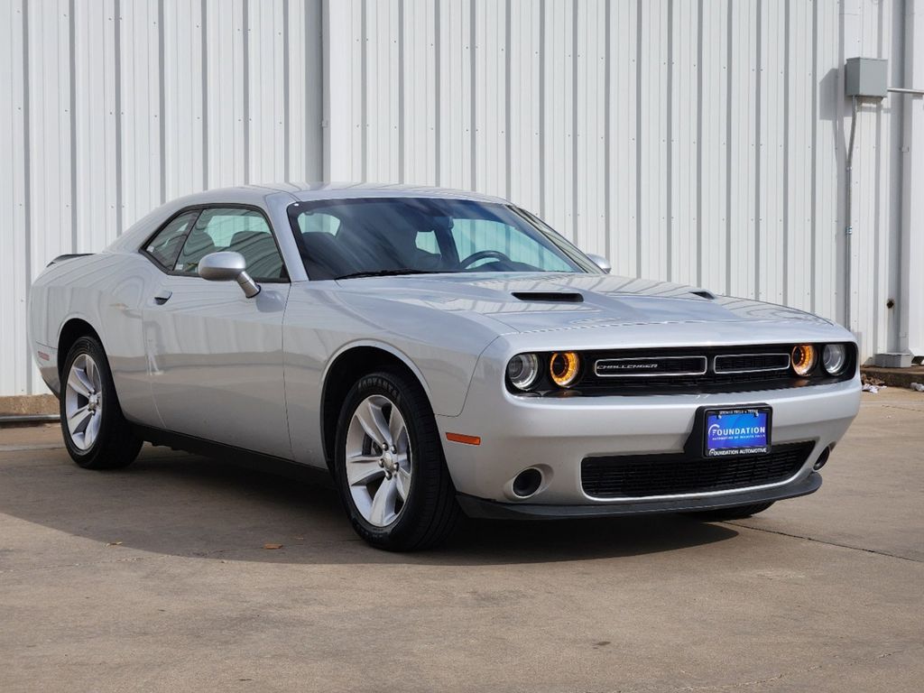 2023 Dodge Challenger SXT 3