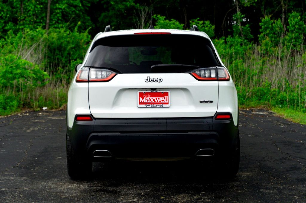 Used Car 2022 Jeep Cherokee  Latitude Lux For Sale Under $25,000 In Taylor, Texas