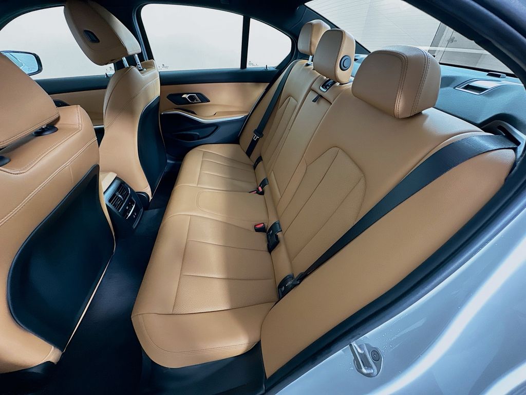 2024 BMW 3 Series 330i xDrive 24