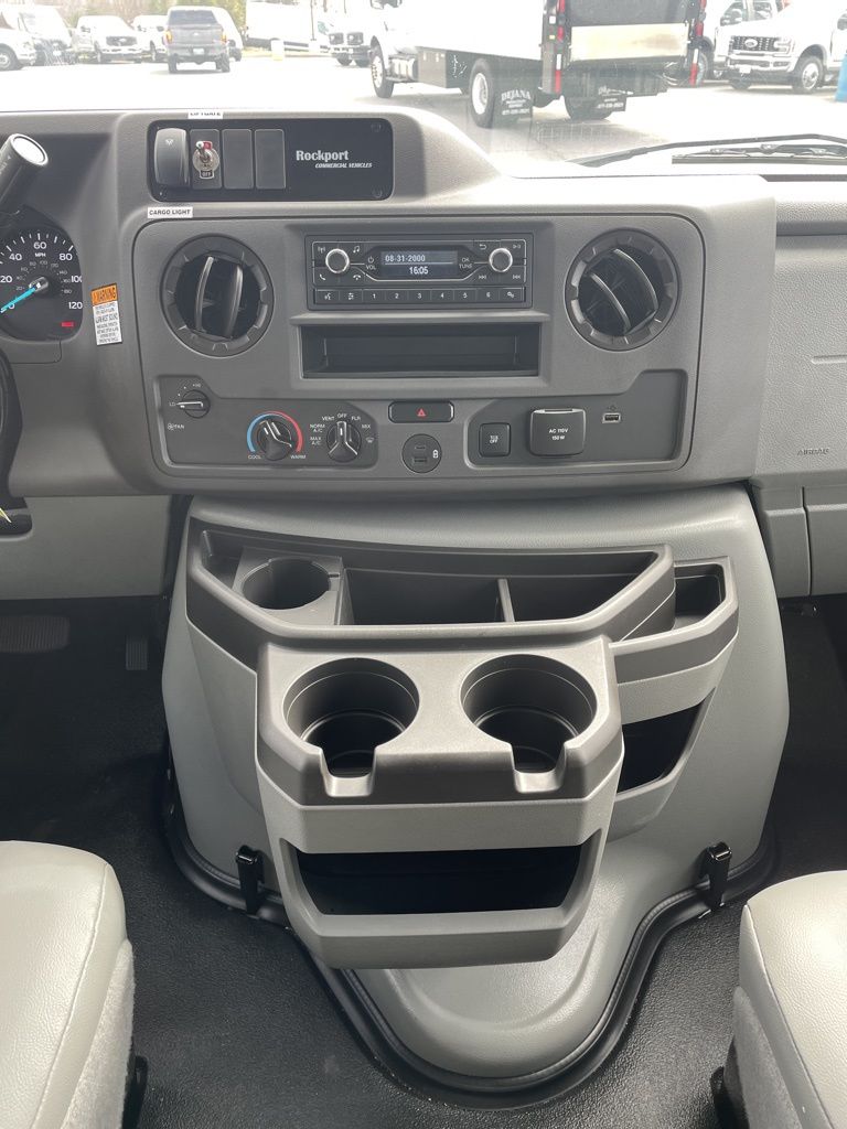 2026 Ford E-450 Cutaway 