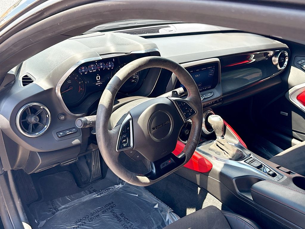 Used 2021 Black Chevrolet ZL1 image 9