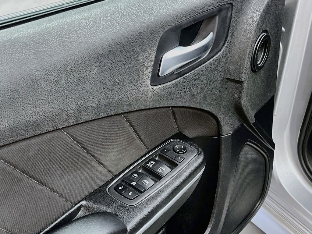 Used 2023 Triple Nickel Clearcoat Dodge R/T image 17