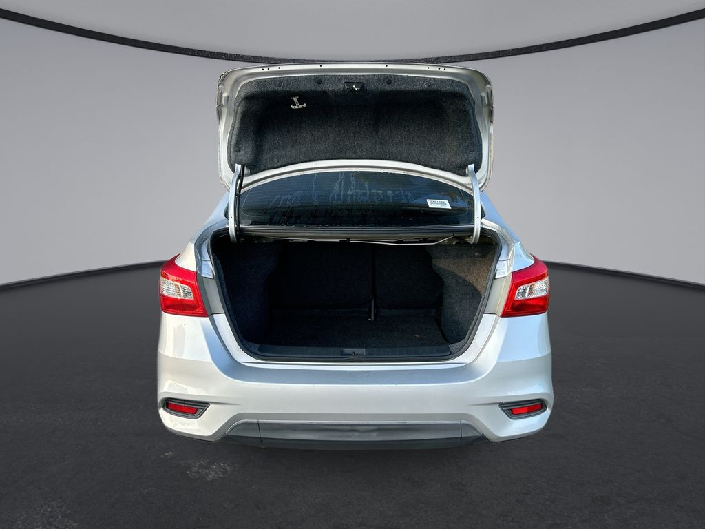 Thumbnail: 2019 Nissan Sentra - 28