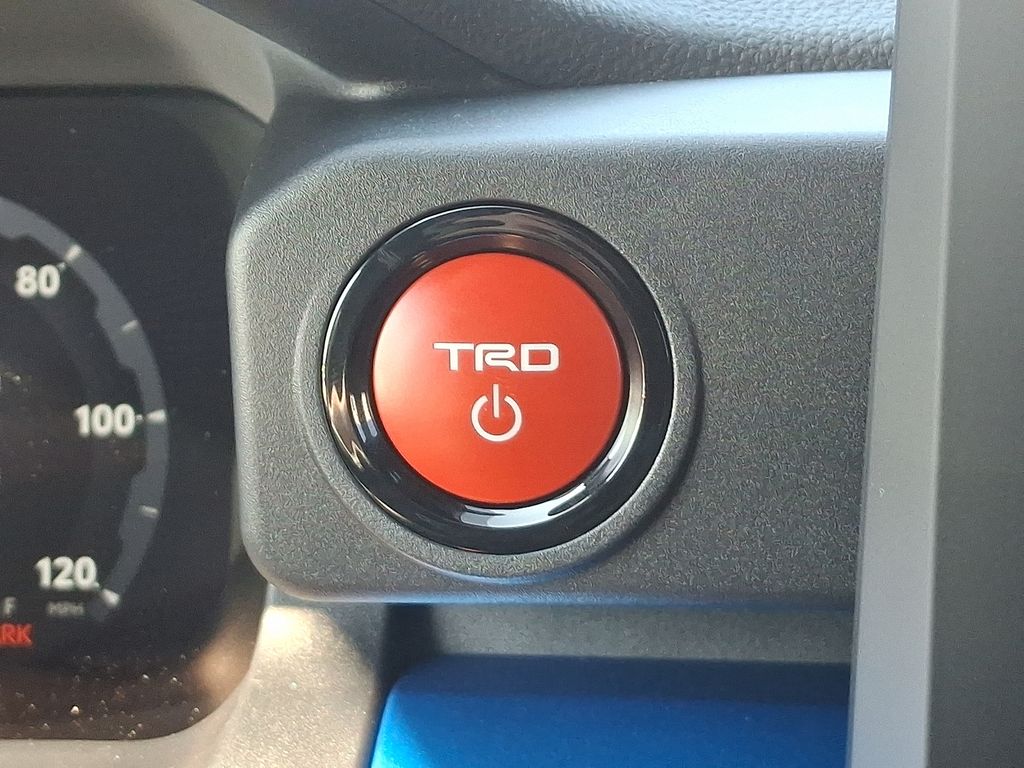 Thumbnail: 2025 Toyota 4Runner - 24