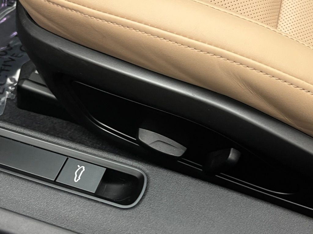 Thumbnail: 2024 Porsche 911 - 28