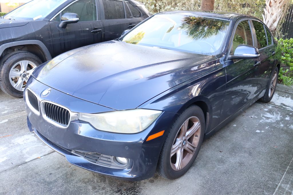 Thumbnail: 2013 BMW 3 Series - 2