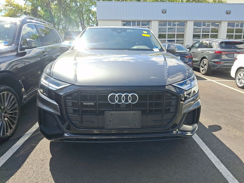Thumbnail: 2021 Audi Q8 - 2