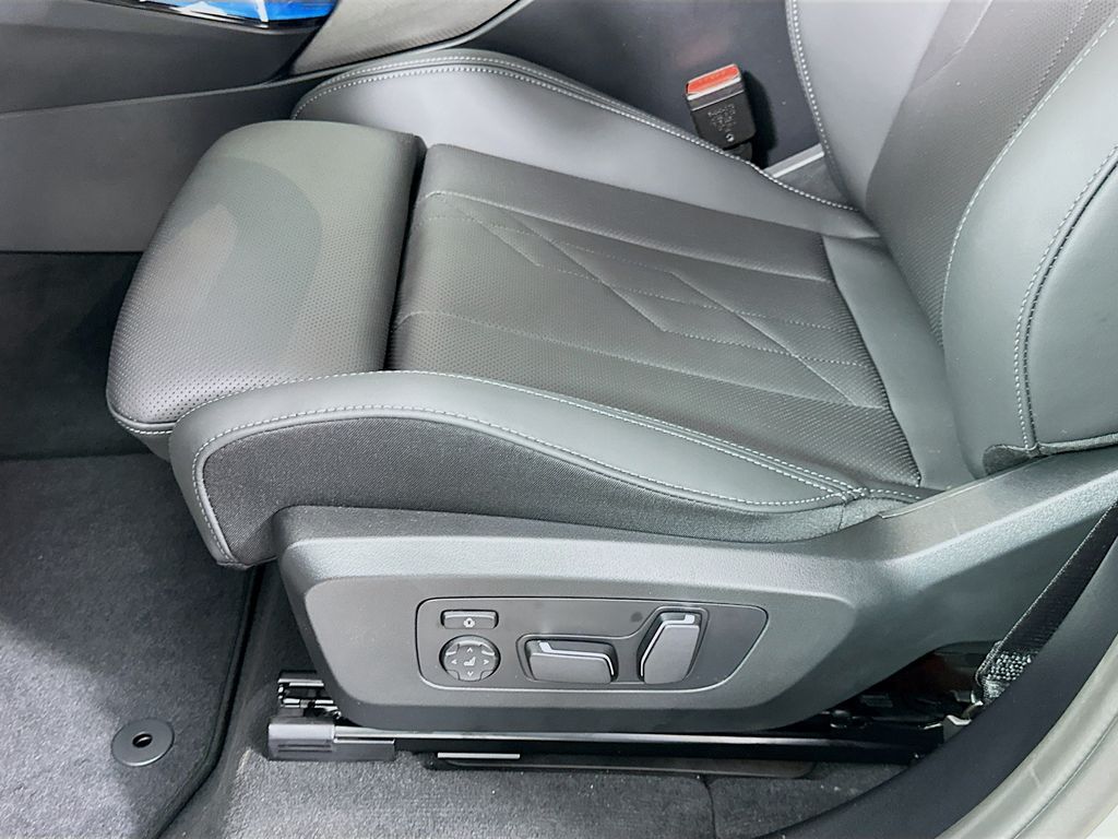 Thumbnail: 2026 BMW X3 - 21