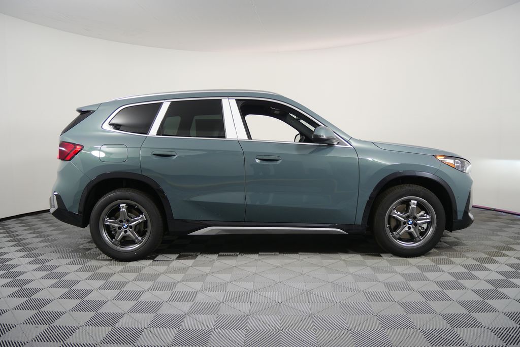 Thumbnail: 2025 BMW X1 - 2