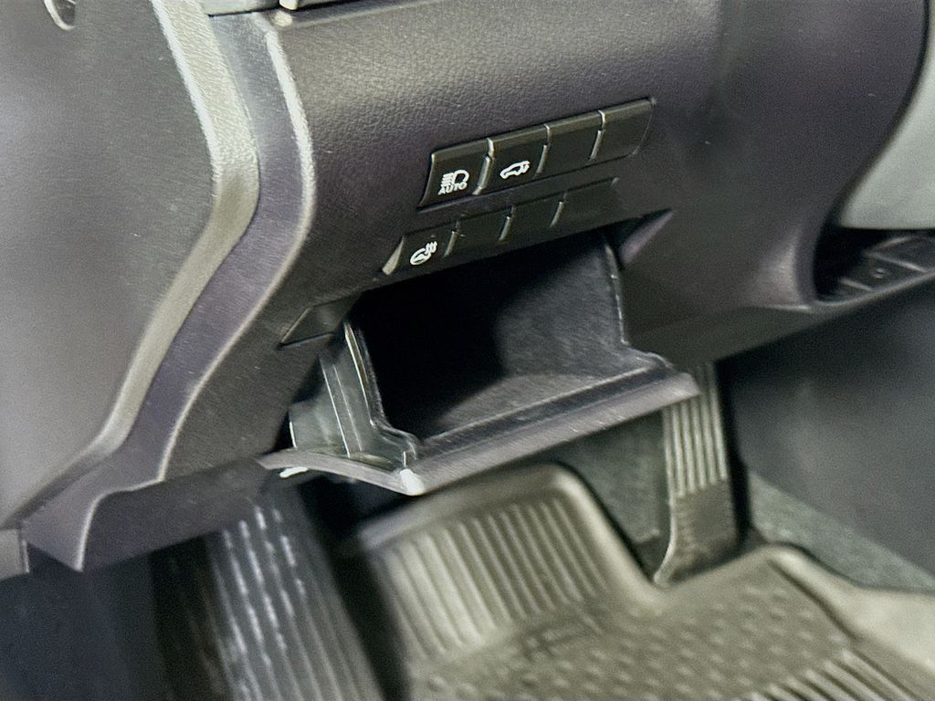 Thumbnail: 2022 Lexus RX - 10