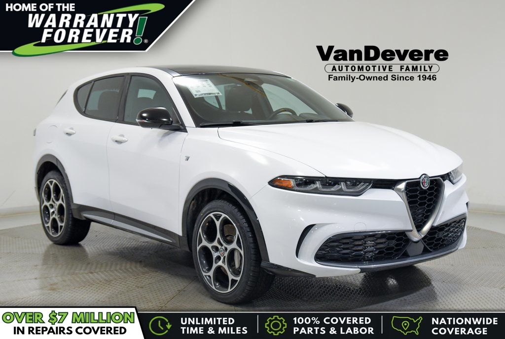 Alfa White 2024 Alfa Romeo Tonale SUV / Crossover All-Wheel Drive 6-Speed Automatic