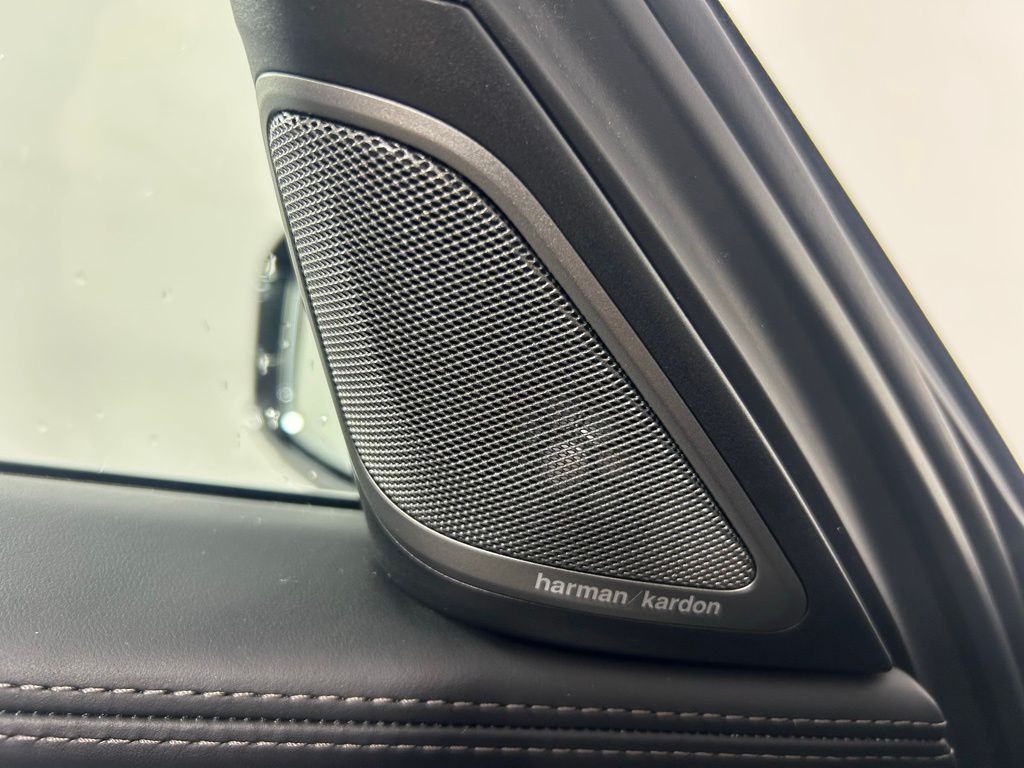 Thumbnail: 2022 BMW 7 Series - 14