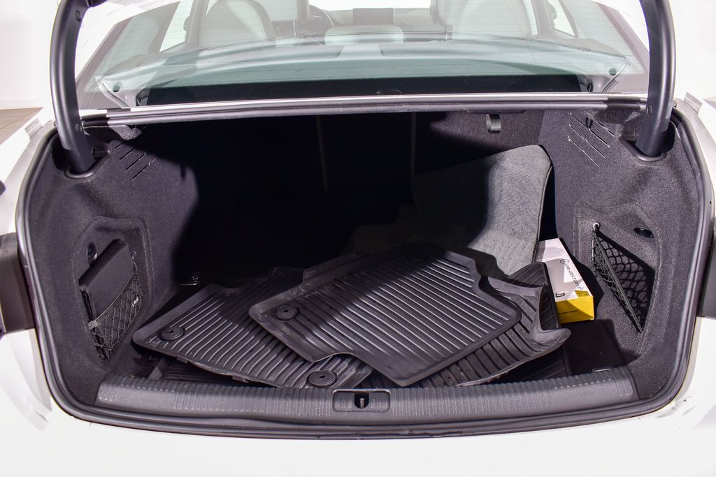 Thumbnail: 2018 Audi A4 - 23