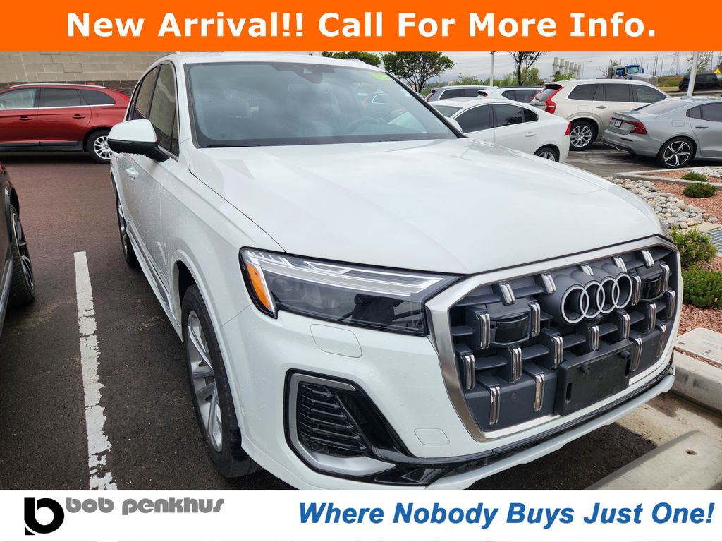 2025 Audi Q7 55 Premium Plus