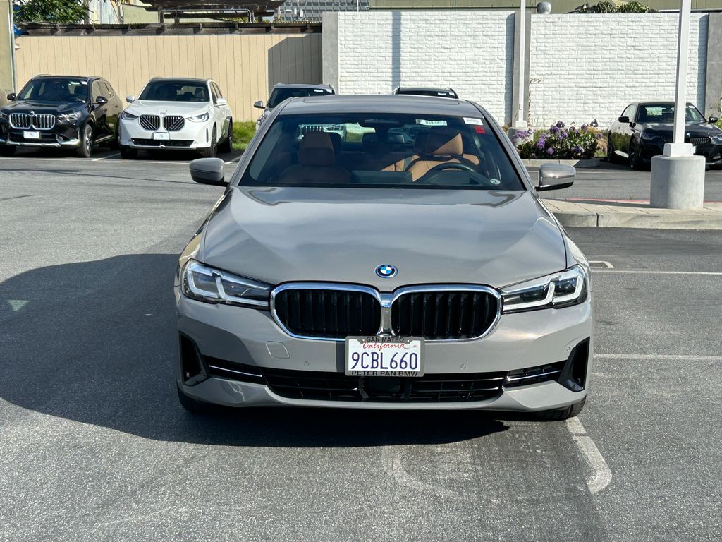 Thumbnail: 2022 BMW 5 Series - 8