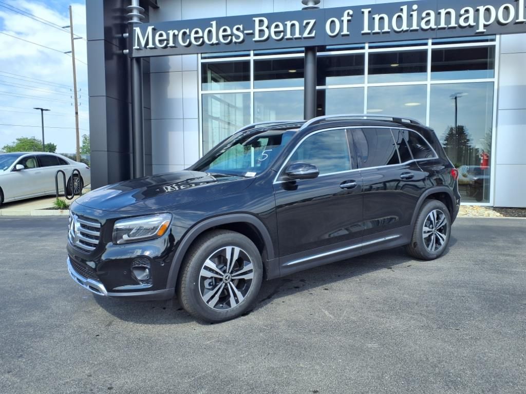 New 2025 Black Mercedes-Benz GLB 250 image 2