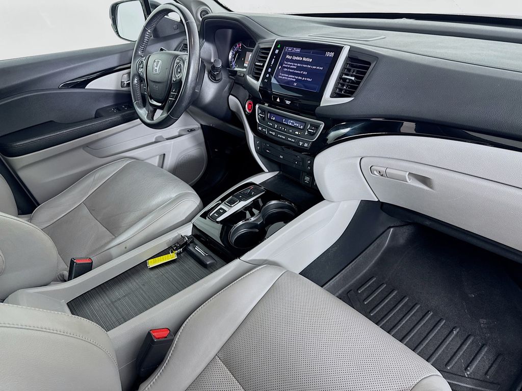 Used Car 2016 Honda Pilot  Elite For Sale Under $20,000 In Austin, Texas