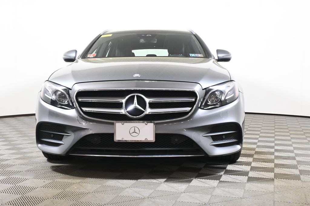 Thumbnail: 2017 Mercedes-Benz E-Class - 10